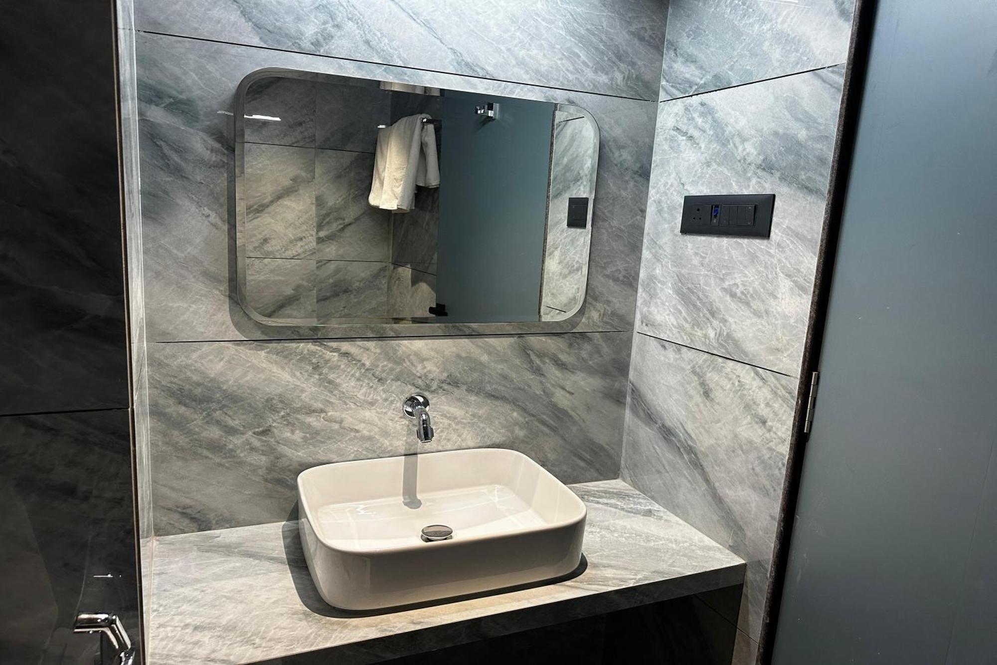 Hotel Kushala Grand, Dombivali Mangrul Exteriér fotografie