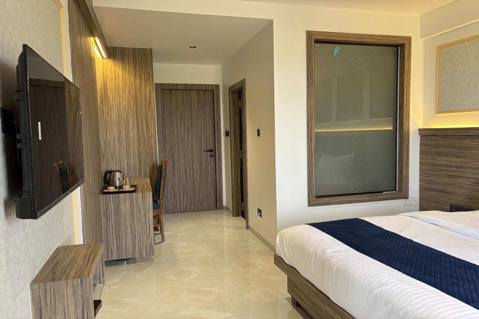 Hotel Kushala Grand, Dombivali Mangrul Exteriér fotografie
