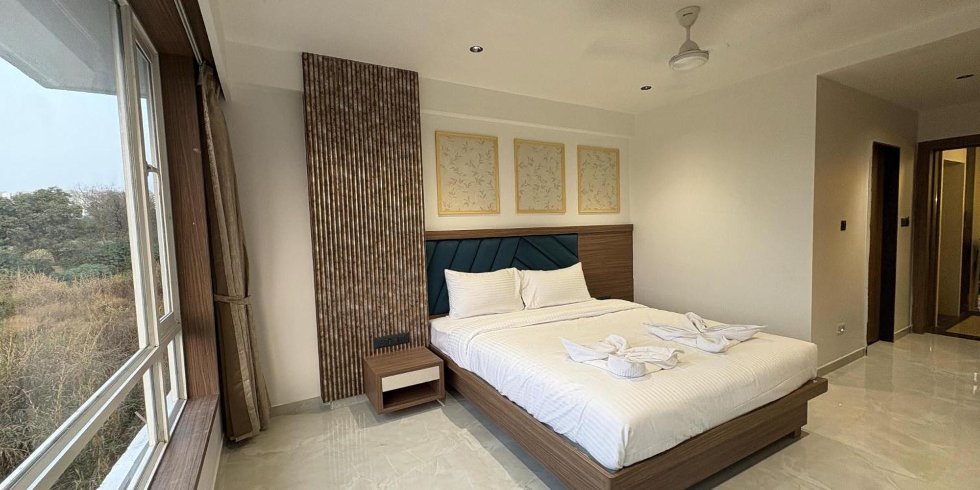 Hotel Kushala Grand, Dombivali Mangrul Exteriér fotografie